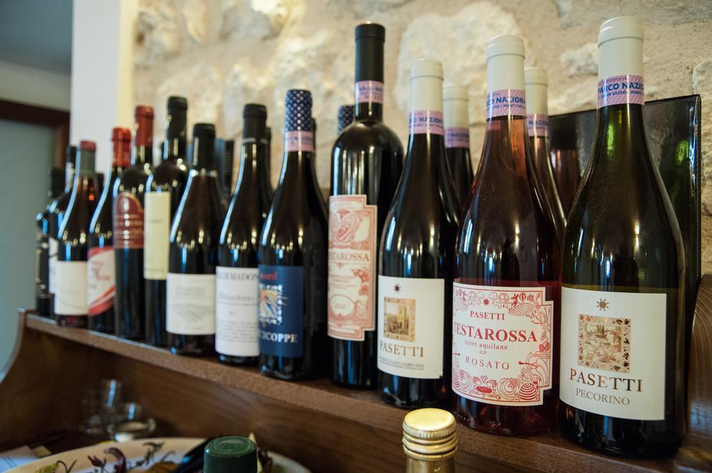 La Locanda Di Mariella Dal 1950 Poggio Picenze Luaran gambar